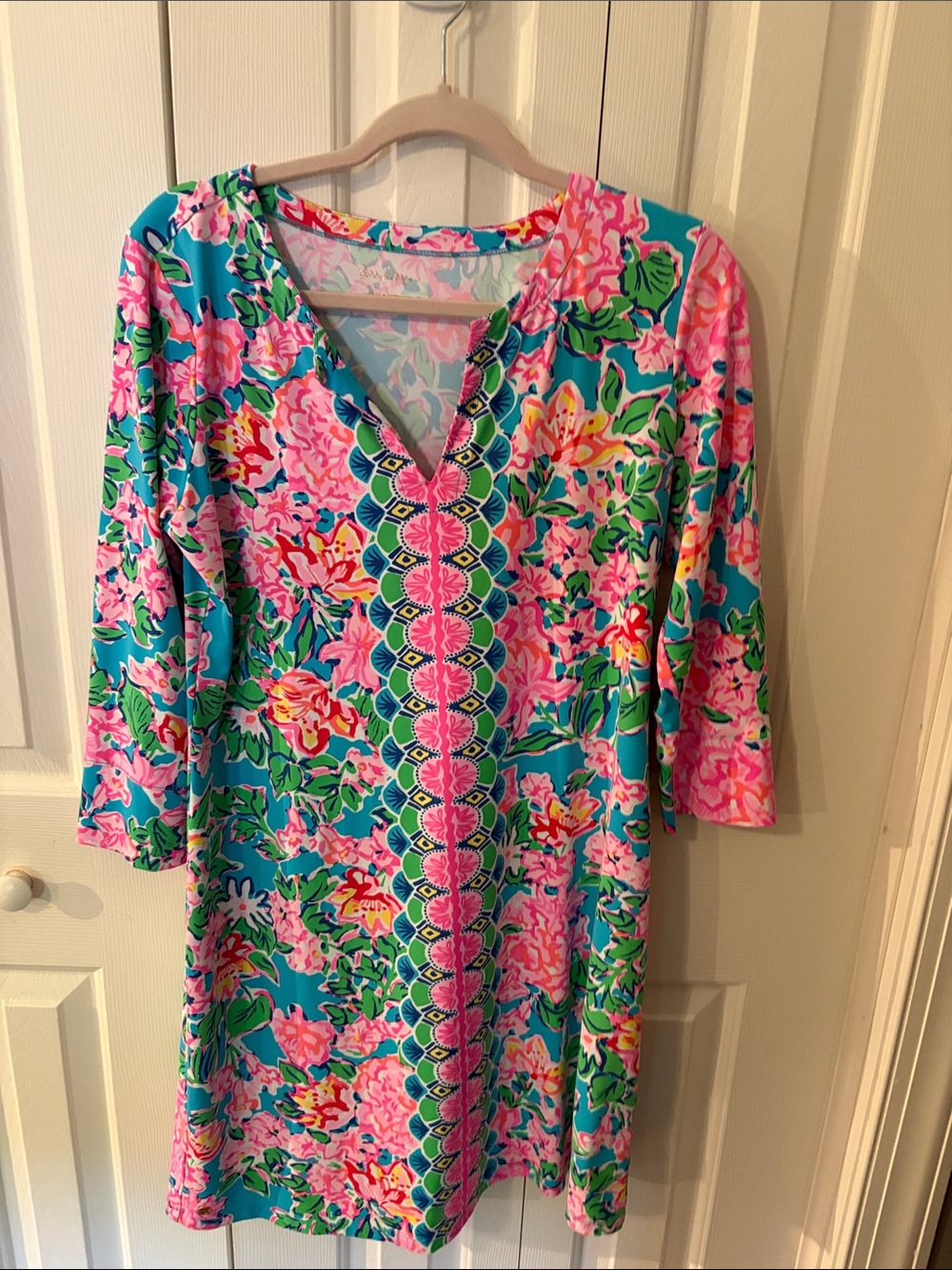 Lilly Pulitzer Pastel Floral Logo Tee in Teal & Pink
